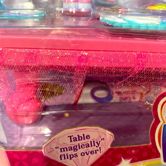 MY LITTLE PONY G3 NWT VTG 2005 CRYSTAL PRINCESS CRYSTAL RAINBOW DINING ROOM RARE - Picture 5 of 14